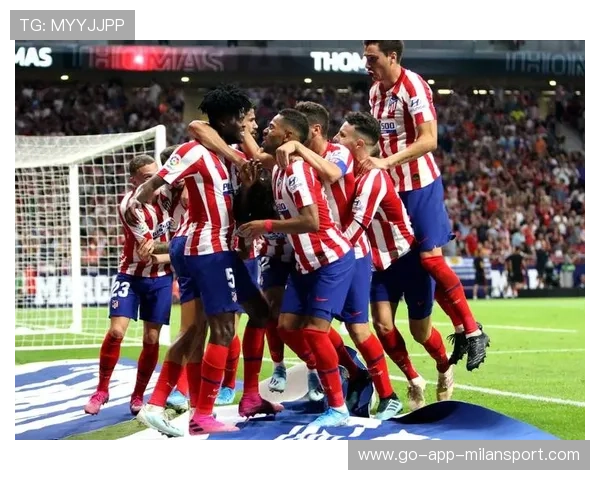 马德里竞技新防守策略:强化中场保护,打造铁血防线 马德里竞技新防守策略:强化中场保护,打造铁血防线